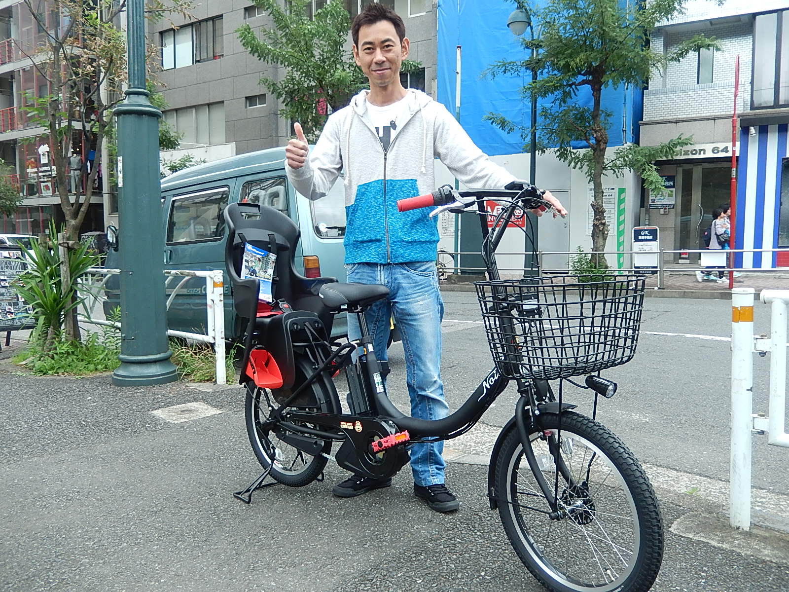 9月27日　渋谷　原宿　の自転車屋　FLAME bike前です_e0188759_1621825.jpg