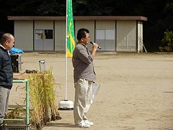 稲刈り体験(月光原小・西根小)_d0247484_13513779.jpg