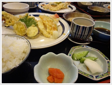 ランチの後はワンちゃんたちとも遊んであげないとね\\(>3(O^-)/ウフ☆_b0175688_11420458.jpg