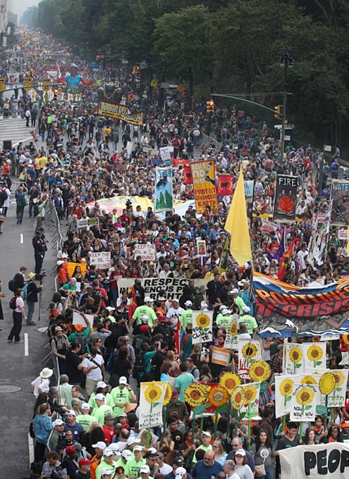 NYで史上最大の環境・気候デモ「ピープルズ・クライメイト・マーチ」People\'s Climate March_b0007805_1313249.jpg