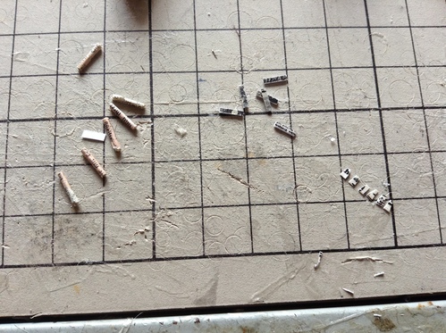 コツコツ制作しています。_b0189209_15322114.jpg