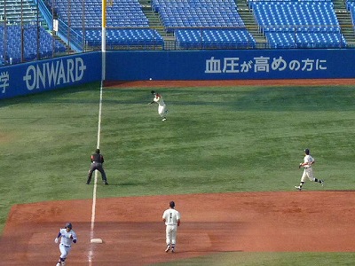 國學院大対駒澤大 9月16日 東都大学野球1部 前半_b0166128_1131275.jpg