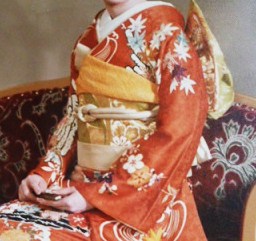お客様の素晴らしい束熨斗文様の黒留袖。_f0181251_17414878.jpg