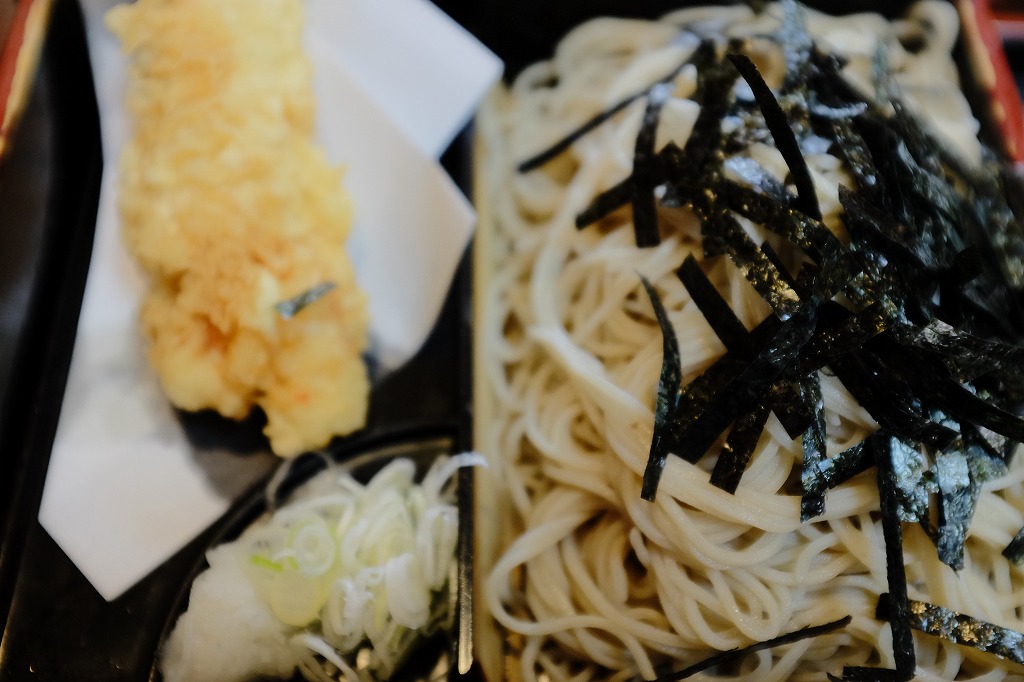 秋の散歩　３　By FUJIFILM X100S_f0050534_07530845.jpg