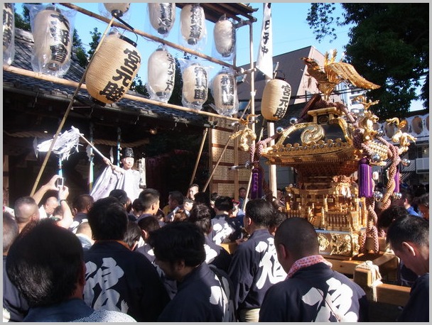 御嶽神社例大祭＆ふくろ祭り（クイチャーパラダイス）_a0086270_053247.jpg