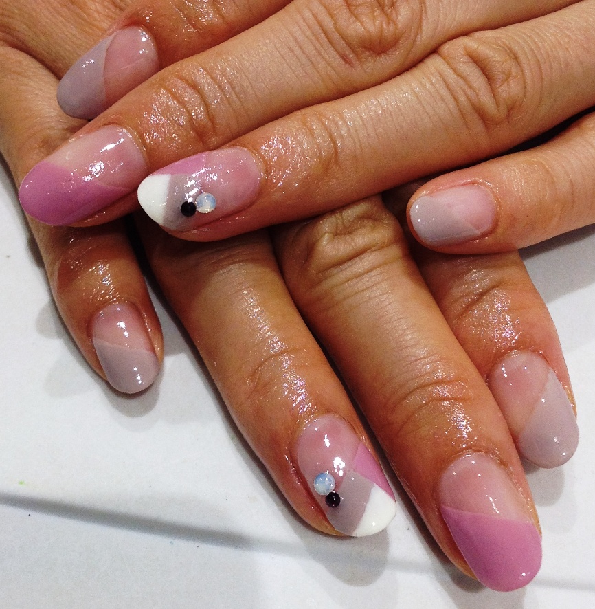 秋色斜めフレンチとモザイクネイル 千代田区 御茶ノ水 小川町神保町 ネイルサロン Nail Salon Shanti