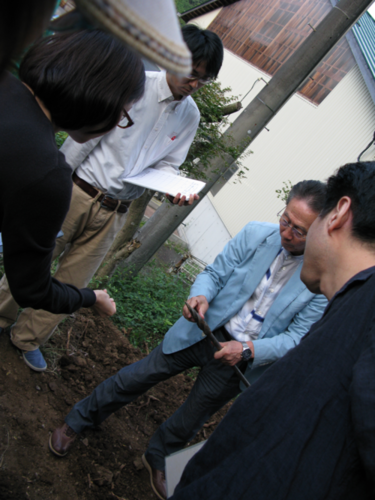 b0221077_2214314.png