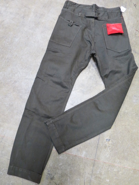 この秋冬に◎　SIMPLE 且つヒネリあるWORK TROUSERS！★！　By Kato_d0152280_21575187.jpg