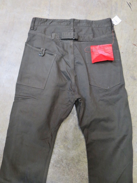 この秋冬に◎　SIMPLE 且つヒネリあるWORK TROUSERS！★！　By Kato_d0152280_21575740.jpg