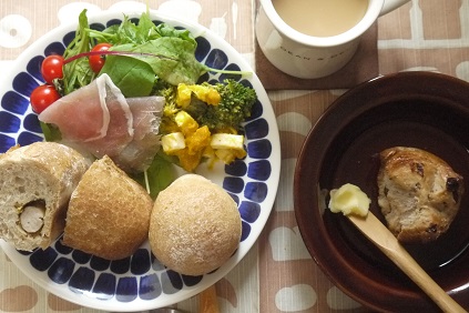 今日のお昼ごぱん。_a0155921_23422089.jpg