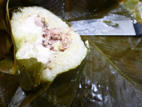 ベトナムの蓮の葉でくるんだおこわ バインチュン(banh cyung)_c0152767_22592940.jpg