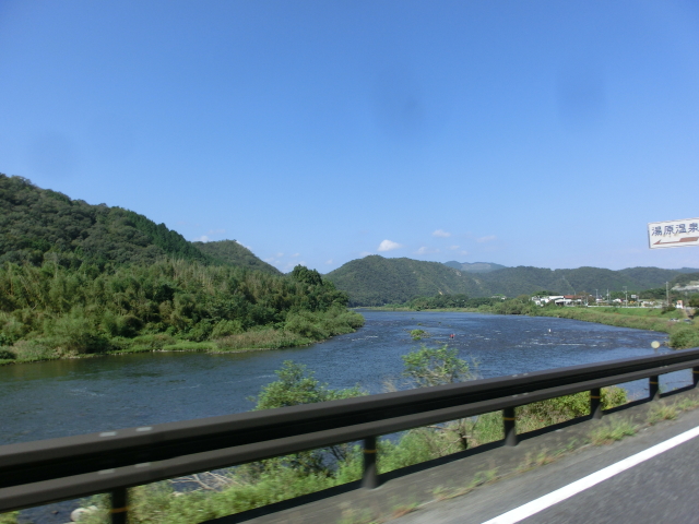 f0248120_1926427.jpg