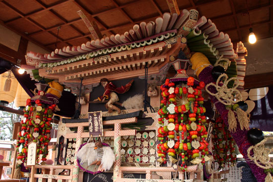 ずいき祭 お旅所のずいき御輿_e0048413_19345318.jpg