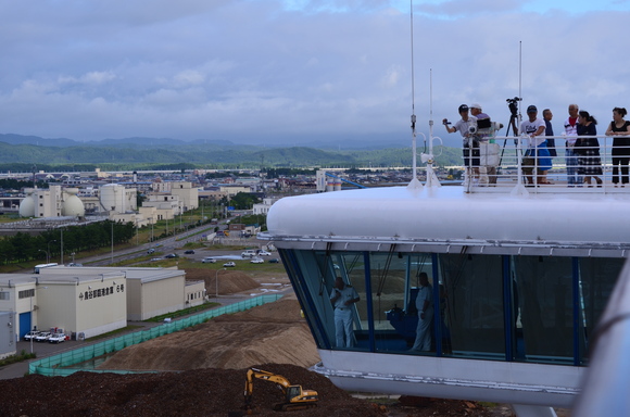 青森港の入港と出港：ダイヤモンドプリンセス乗船記30_f0054556_10533168.jpg