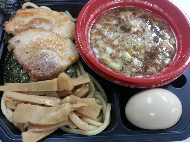 10/3 大つけ麺博 第1回みんなで選んだご当地つけ麺GP第一陣@大久保公園_b0042308_644879.jpg