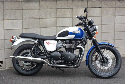 ボンネビルT２１４　限定車入荷しました。_d0100125_13153211.jpg