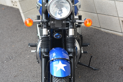 ボンネビルT２１４　限定車入荷しました。_d0100125_13163475.jpg