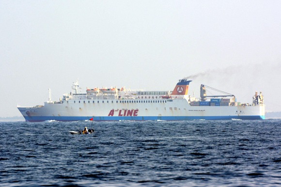 護衛艦「いずも(DDH-183)」_e0158925_19521332.jpg