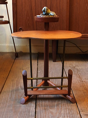 sidetable with magazinerack_c0139773_15361158.jpg