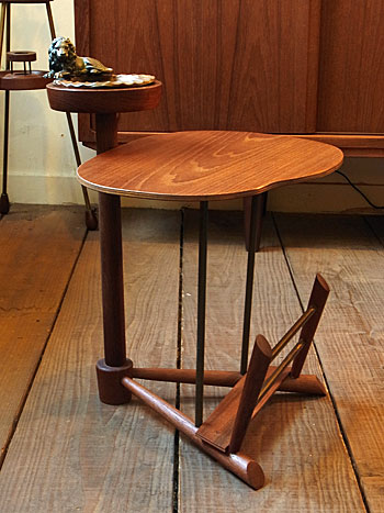 sidetable with magazinerack_c0139773_15361815.jpg