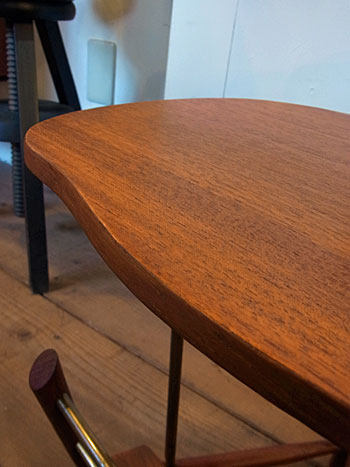 sidetable with magazinerack_c0139773_17263156.jpg