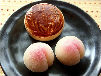 月餅・西王母_b0067302_16383847.jpg