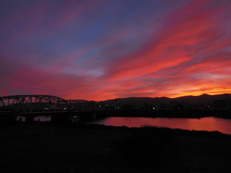 嵐の前の夕焼け_f0032011_17294141.jpg