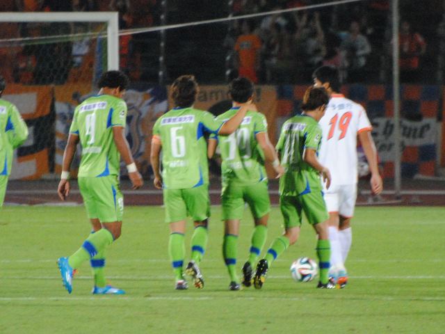 湘南vs愛媛@ShonanBMWスタジアム平塚(参戦)_b0000829_12485684.jpg