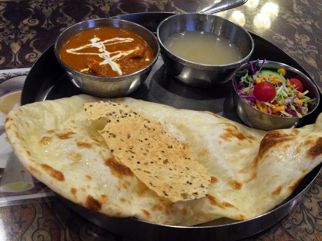 本格ではなく本物を感じるインド料理〔純インド料理 チャトパタ/インド料理/江坂〕_f0195971_09574017.jpg