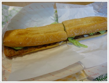 このところ、まともな料理をしてないな。。。でも食べてばかりの気がするし、怖いーーーー(´A`。)グスン _b0175688_19484388.jpg