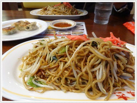このところ、まともな料理をしてないな。。。でも食べてばかりの気がするし、怖いーーーー(´A`。)グスン _b0175688_19500703.jpg