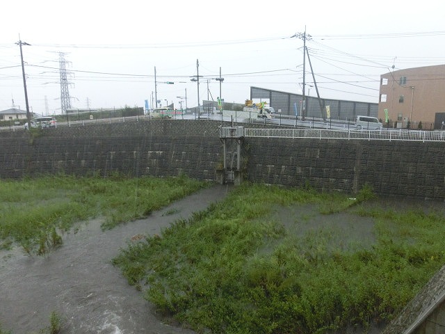 台風18号はこれから数時間が最も危険 万全な態勢で!_f0141310_7523936.jpg
