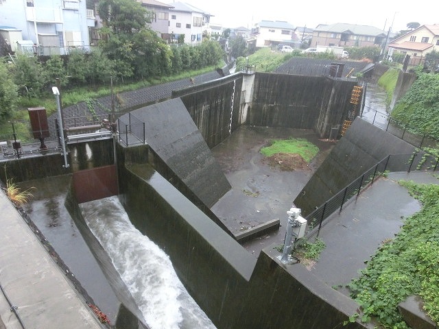 台風18号はこれから数時間が最も危険 万全な態勢で!_f0141310_7525739.jpg