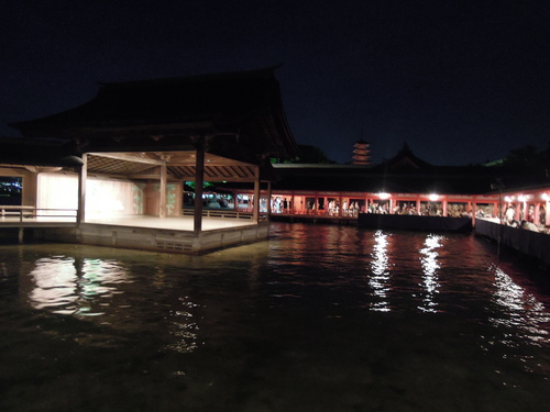 「宮島狂言」 野村万作 野村萬斎 厳島神社 能舞台_e0116211_12305045.jpg