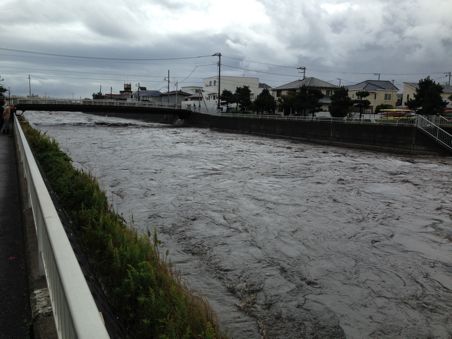 台風18号(PHANFONE)。_e0171821_16405698.jpg