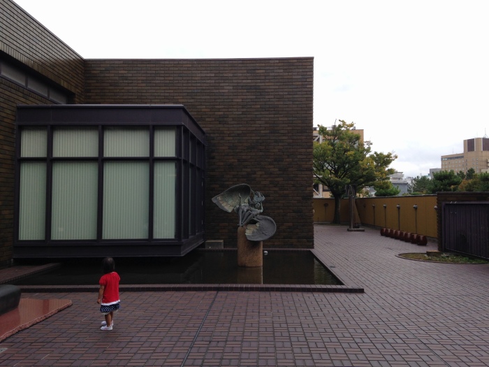 新潟市美術館 新潟出身の建築家、前川國男さん_b0349892_11244554.jpg