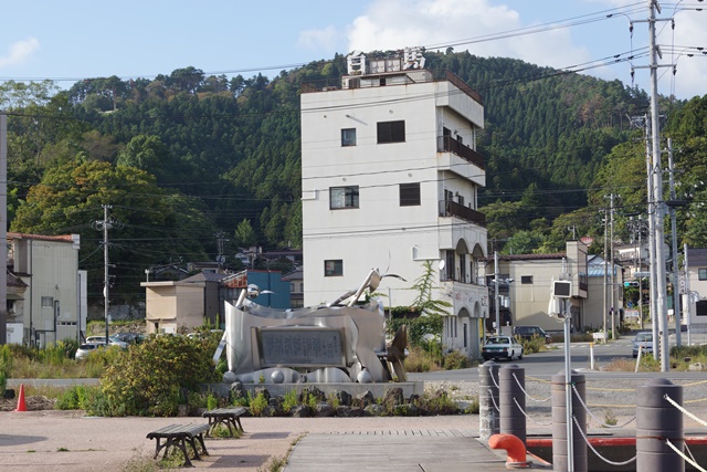 森進一さんへご連絡気仙沼の歌碑が放置されていますご存知ですか？不安の方森進一さんへ連絡ください_d0181492_21191681.jpg