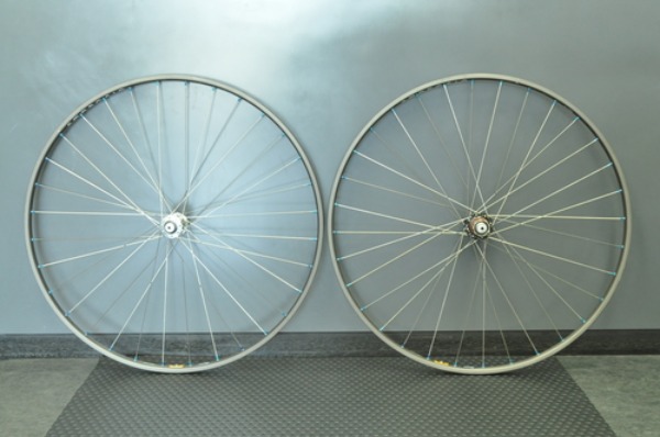 手組ホイール campagnolo record/sapim laser/stans notubes α340_a0262093_1416233.jpg