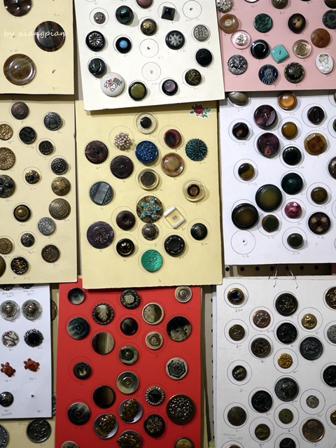 ボタンコレクション : 2人でお茶を
