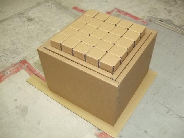 オットマン完成!_e0189870_10431325.jpg
