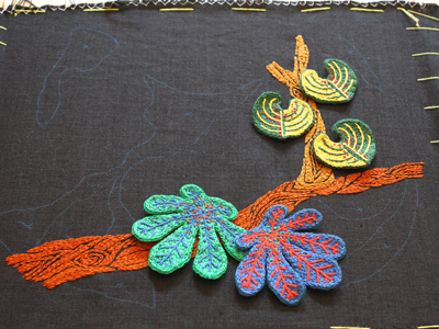 フェルト刺繍作品(闇夜の花)の制作過程~No14 フェルト刺繍 フェルト刺繍作品(闇夜の花)の制作過程~No14 フェルト刺繍