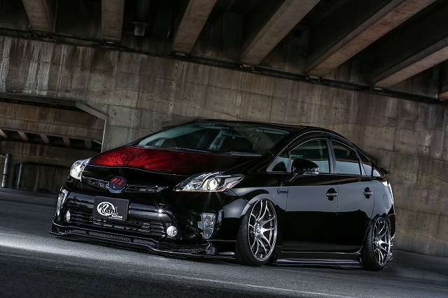 KUHLHYBRIDプリウスワイドボディ・オーバーフェンダーキットVer2