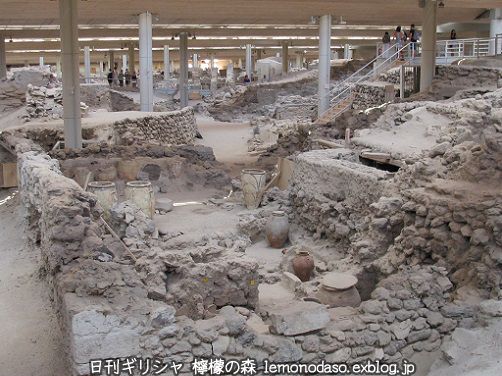 サントリニ のアクロティリ遺跡 日刊ギリシャ檸檬の森 古代都市を行くタイムトラベラー サントリニ のアクロティリ遺跡 日刊ギリシャ檸檬の森 古代都市を行くタイムトラベラー