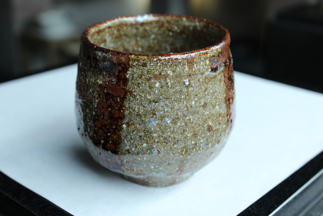 坪島土平 灰釉湯呑 : うつわや釉