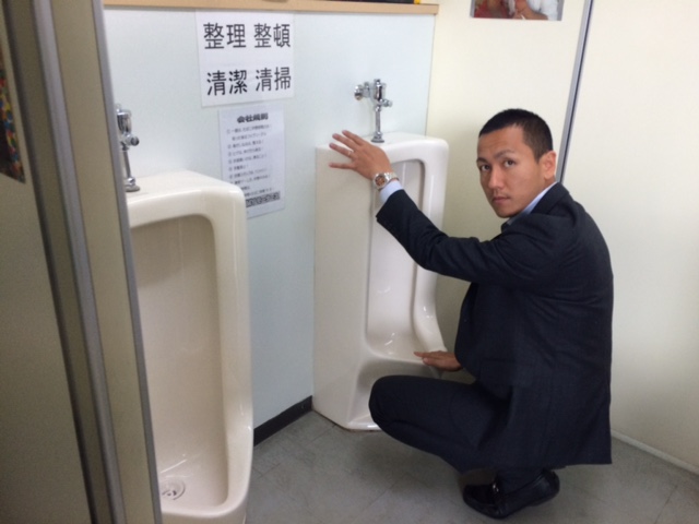 10/10(金)店長のニコニコブログ~ランクル アルファード ハマー_b0127002_22173610.jpg