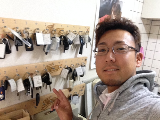 10/10(金)店長のニコニコブログ~ランクル アルファード ハマー_b0127002_222111100.jpg