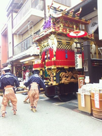 秋の高山祭り（八幡祭り）行われています！_a0047642_642225.jpg