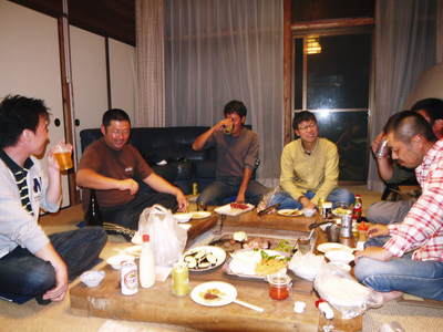 匠の農家さんと囲炉裏を囲んで楽しく懇親会!!でも、思わぬハプニングが・・・_a0254656_18164255.jpg