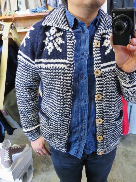素敵な1枚が入荷しております🎶 INVERALLAN 雪柄 3A LUMBER CARDIGAN!★!_d0152280_9543167.jpg