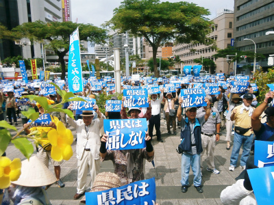 新基地建設阻止、県庁包囲県民大行動_c0180460_18161962.jpg